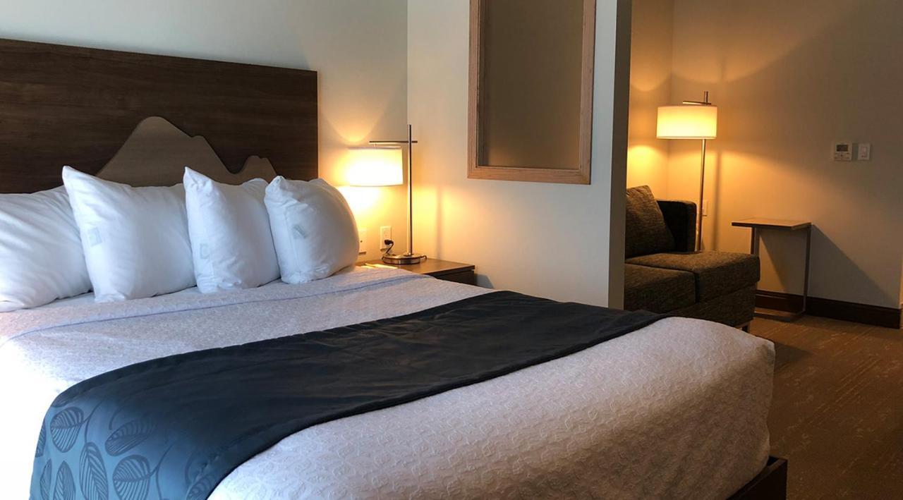Kodiak Compass Suites Экстерьер фото